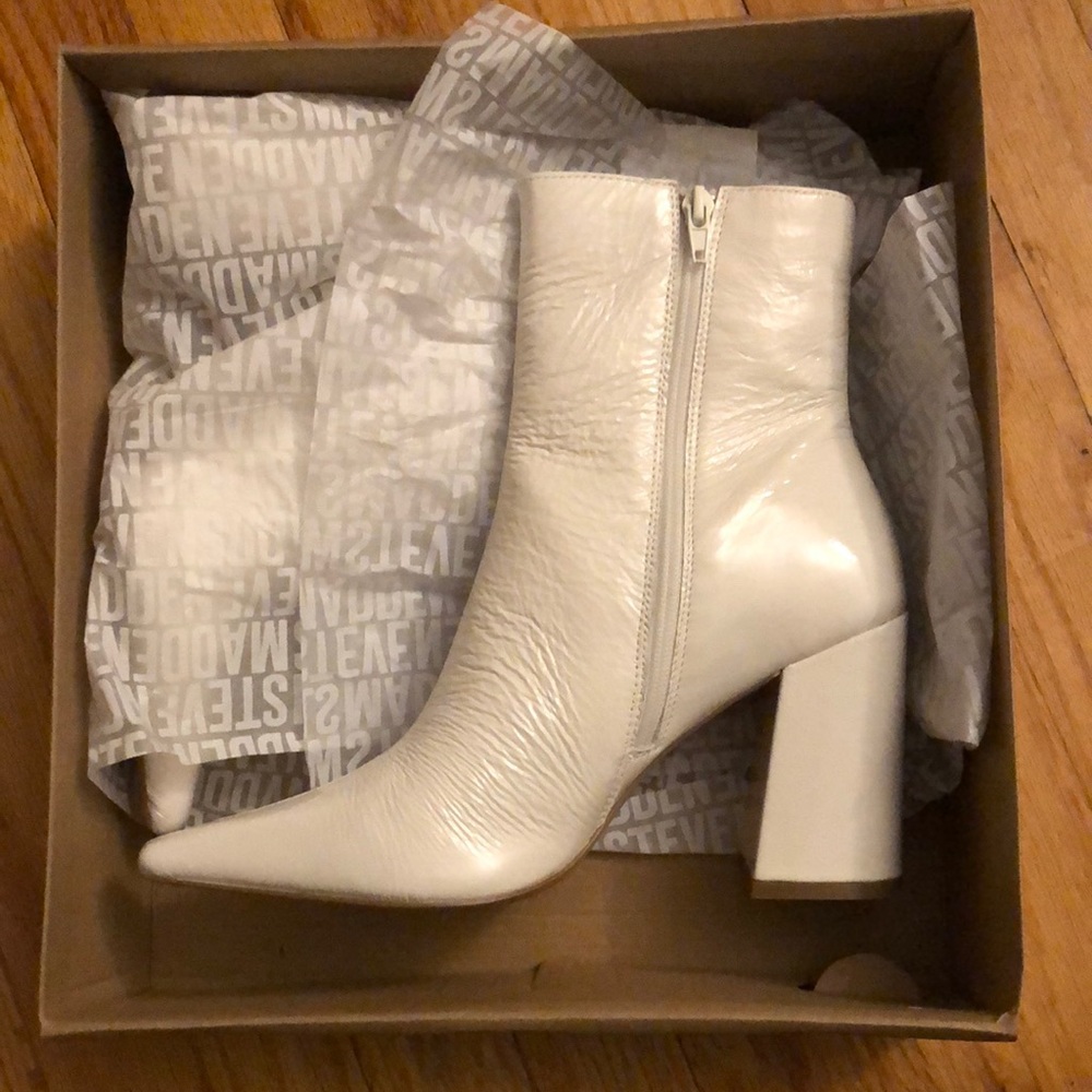 Steve madden ZOE white patent boot